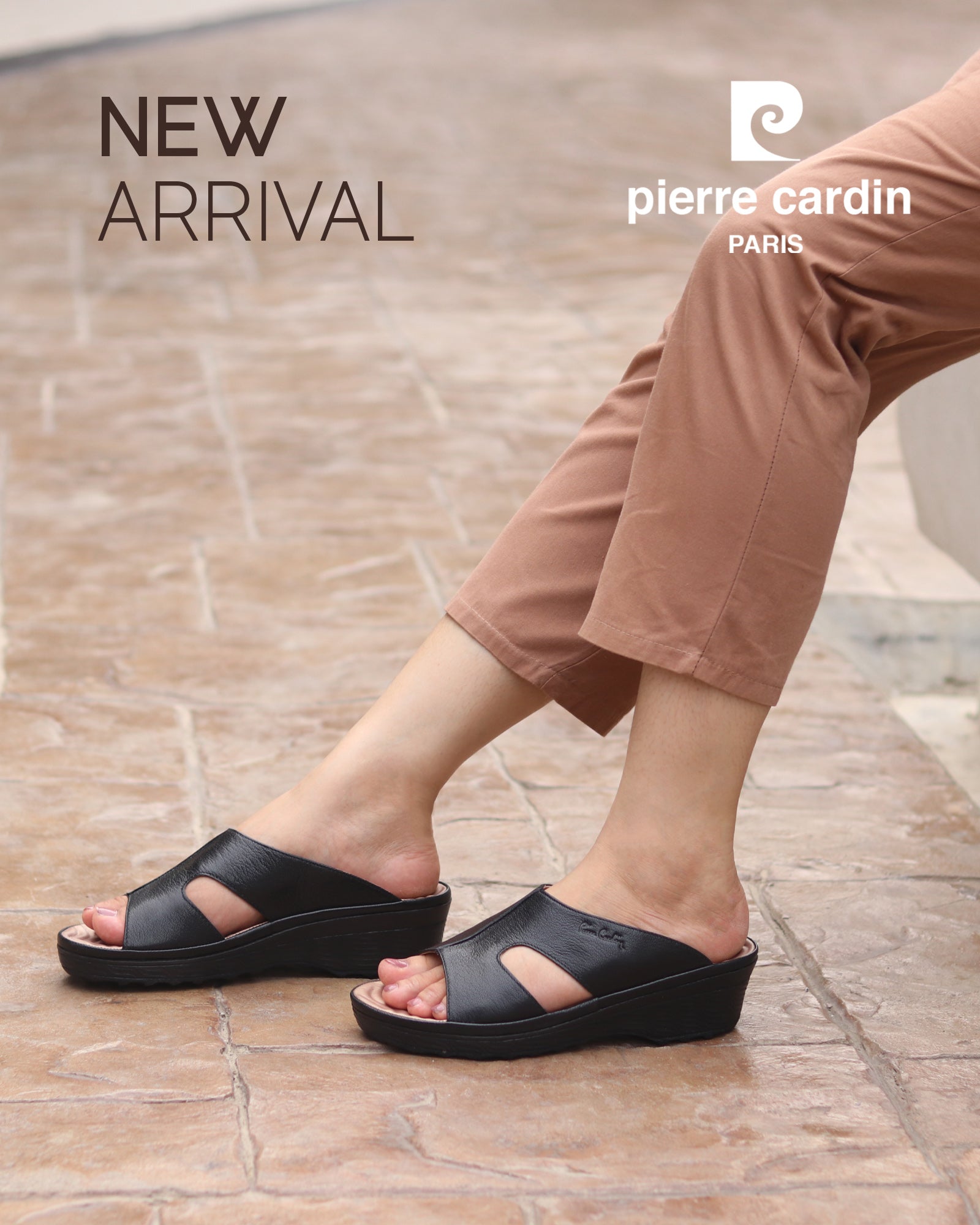 Pierre Cardin Woman Massage Sandals - 21SS244