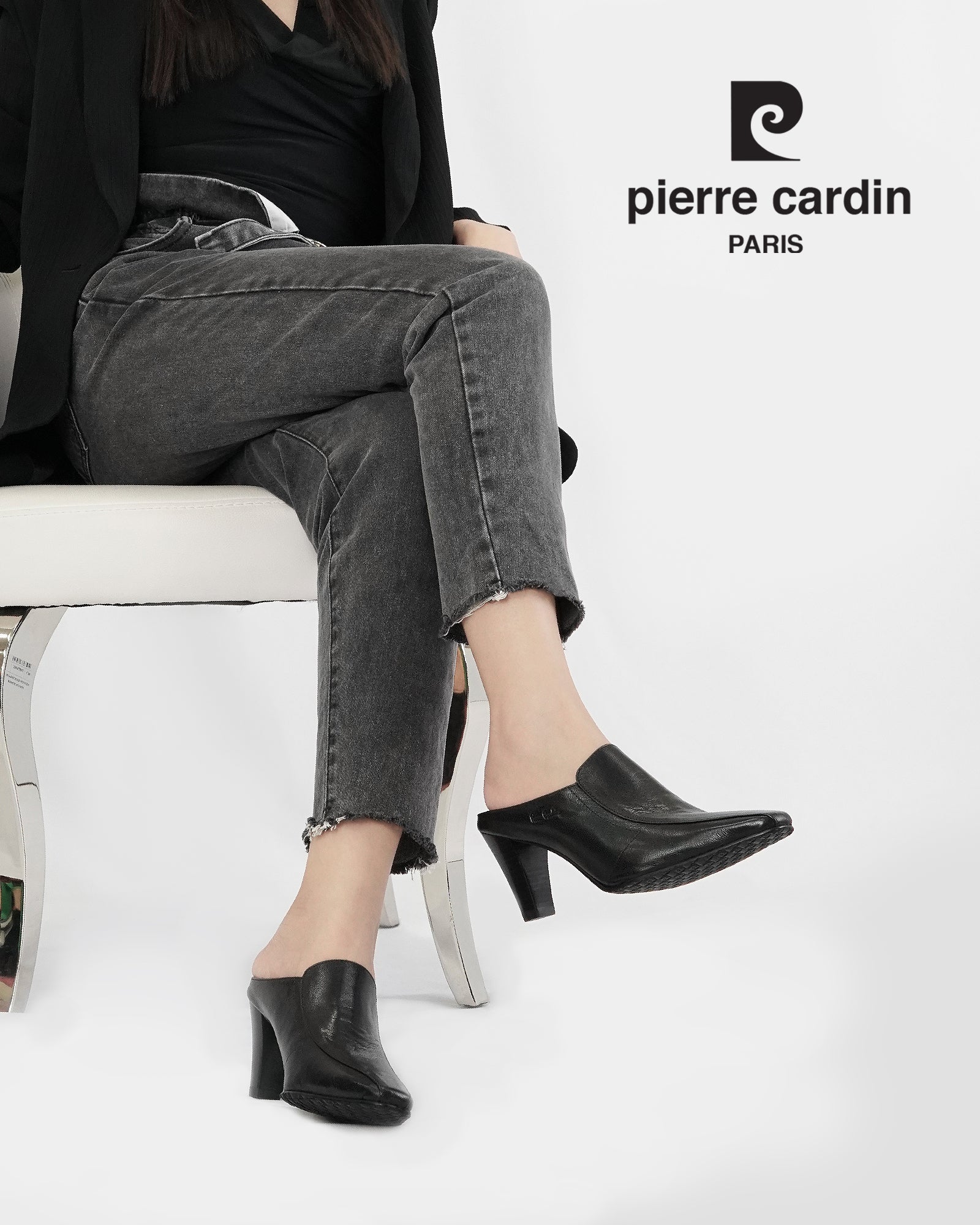 Pierre Cardin มิวส์ส้นสูงสีแดง รุ่น 23SC302