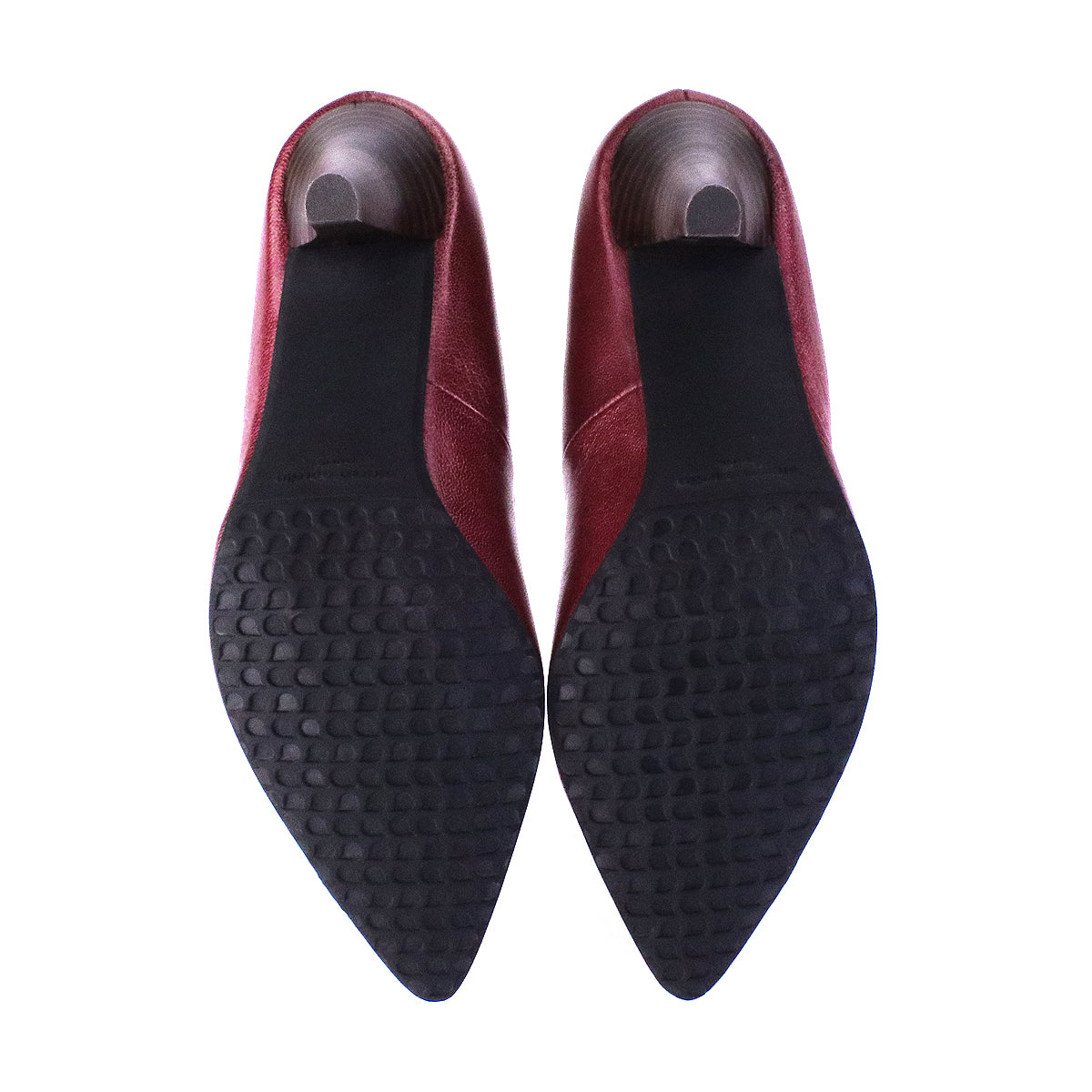 รองเท้าส้นสูงผู้หญิง Pierre Cardin รองเท้าคัทชูหนังแท้ ดีไซน์เรียบหรู เสริมบุคลิก รุ่น 26WD415