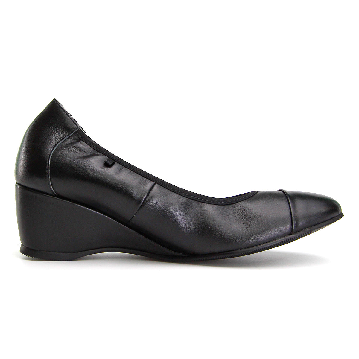 Pierre Cardin รองเท้าผู้หญิง รองเท้าส้นสูง นุ่มสบาย ผลิตจากหนังแท้ สีดำ รุ่น 27WC448