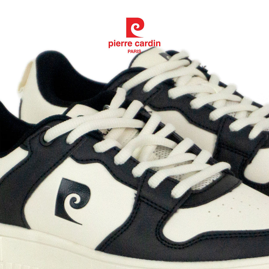 รองเท้าผู้ชายแฟชั่น Pierre Cardin ดีไซน์ทันสมัย ผสมสีดำ-ขาว ระบายอากาศ 912