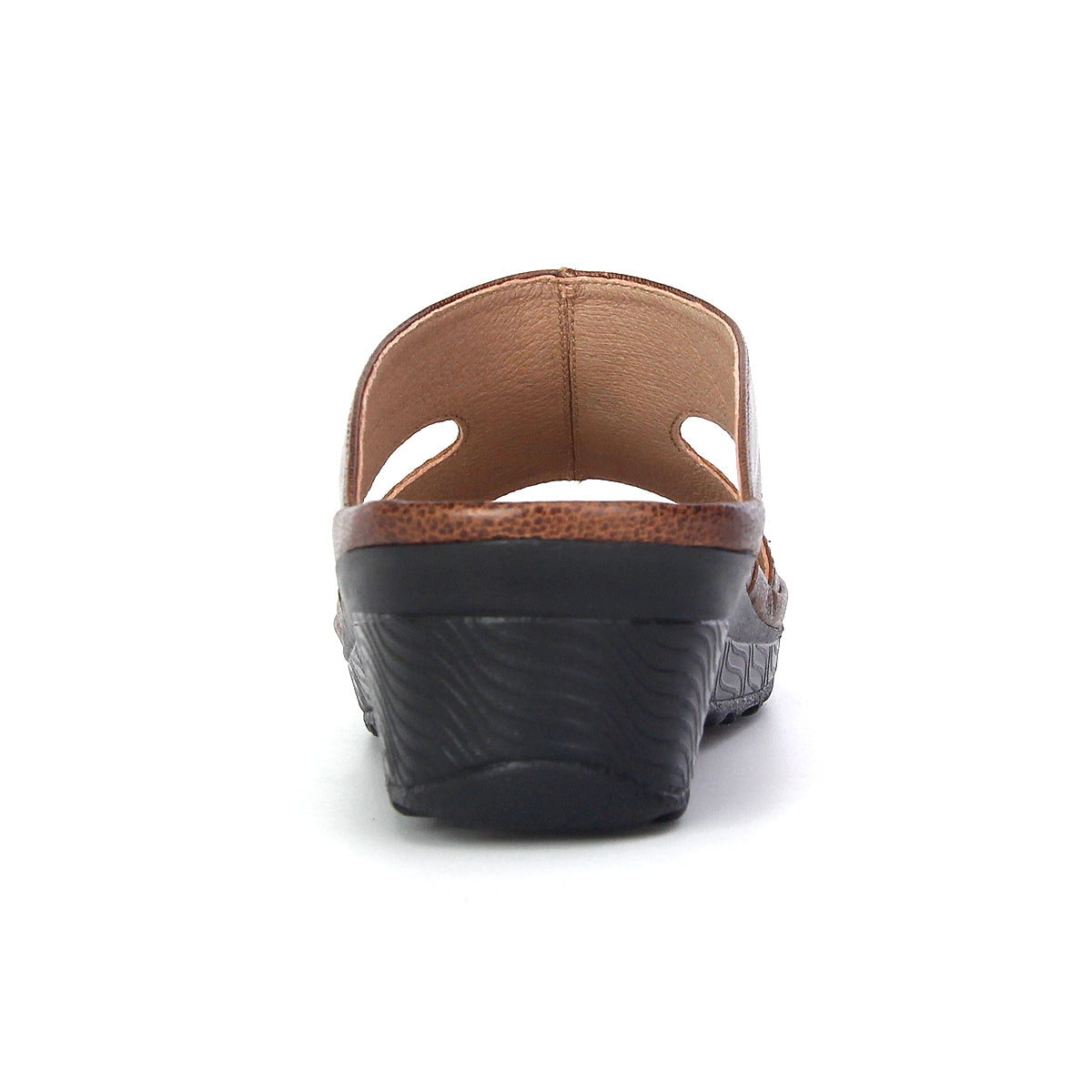 Pierre Cardin รองเท้าแตะผู้หญิง หนังแท้ นุ่มสบาย ทรงสวม/มีหู สี น้ำตาลอ่อน รุ่น 21SS244