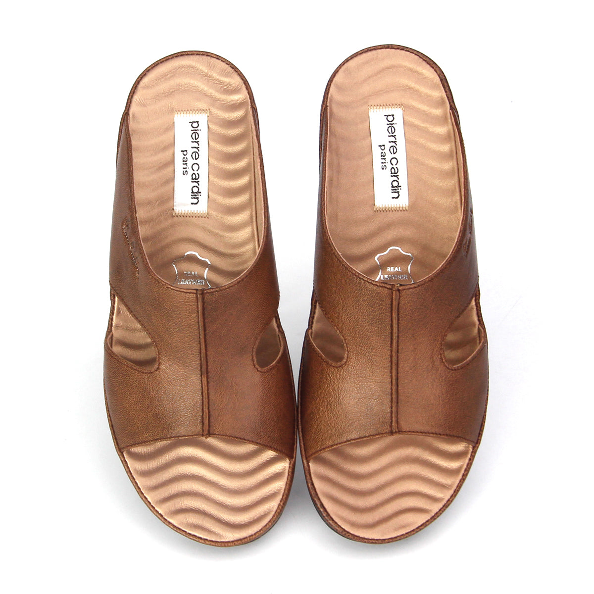 Pierre Cardin รองเท้าแตะผู้หญิง หนังแท้ นุ่มสบาย ทรงสวม/มีหู สี น้ำตาลอ่อน รุ่น 21SS244