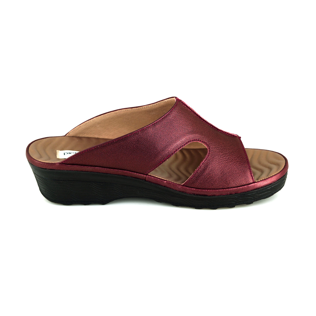 Pierre Cardin รองเท้าแตะผู้หญิง หนังแท้ นุ่มสบาย ทรงสวม/มีหู สี น้ำตาลอ่อน รุ่น 21SS244