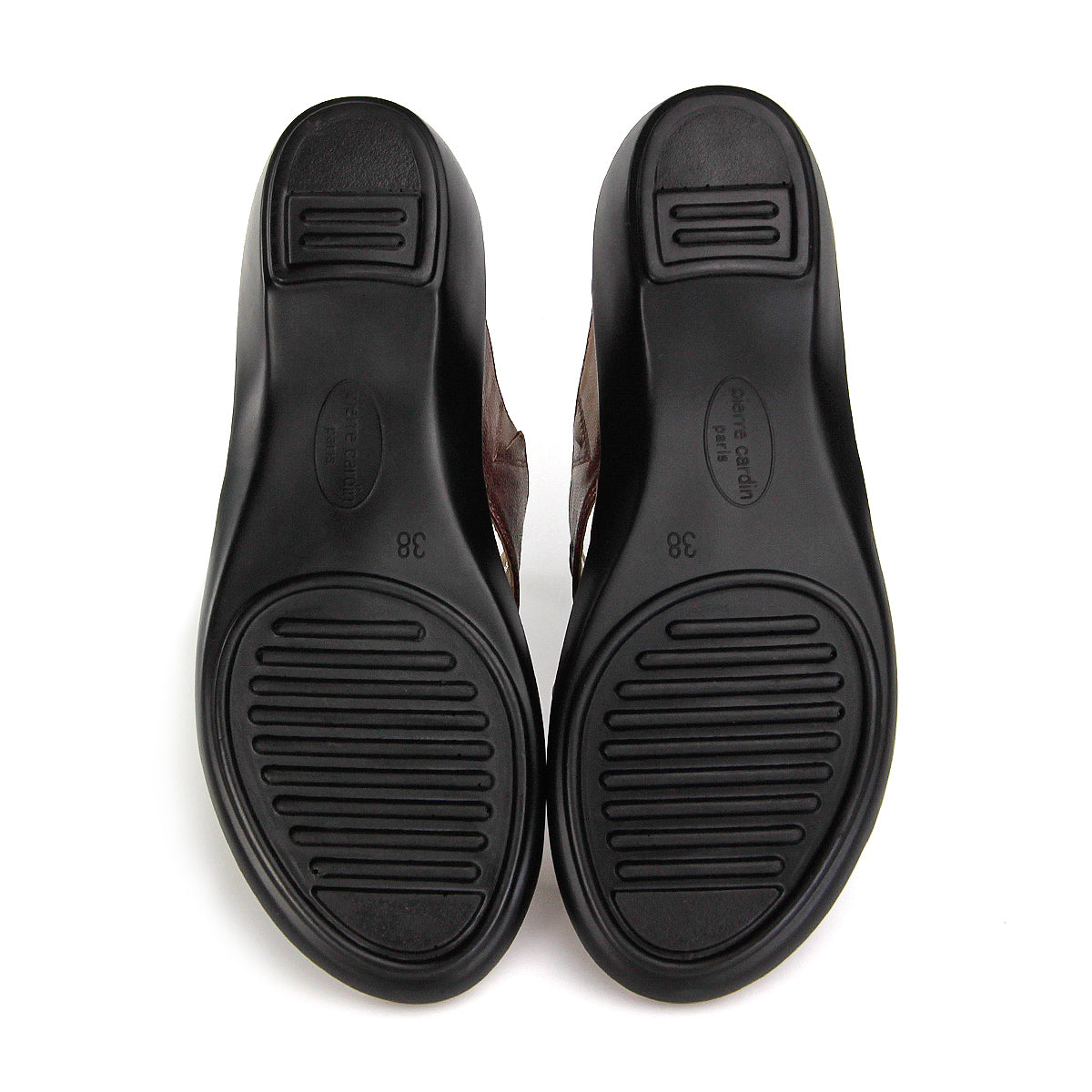 Pierre Cardin รองเท้าแตะผู้หญิง เพื่อสุขภาพ นุ่มสบาย ผลิตจากหนังแท้ สีเทา รุ่น 23SS294