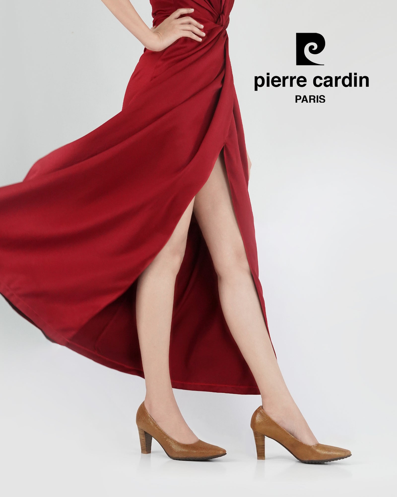 Pierre Cardin รองเท้าผู้หญิง รองเท้าส้นสูง รองเท้าส้นสูงทรง Pump นุ่มสบาย ผลิตจากหนังแท้ สีบรอนซ์ทอง ไซส์ | High-heels Shoes - 23WD315
