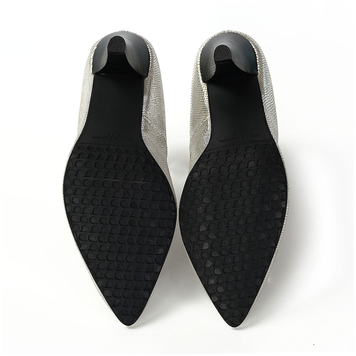 รองเท้าส้นสูงผู้หญิง Pierre Cardin รองเท้าคัทชูหนังแท้ ดีไซน์เรียบหรู เสริมบุคลิก รุ่น 26WD801