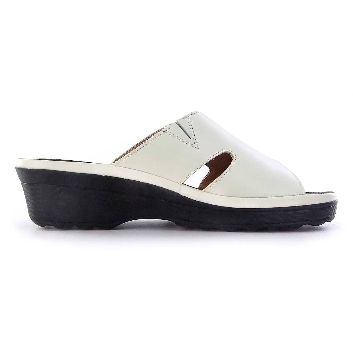[Size 36-41] Pierre Cardin รองเท้าผู้หญิง รองเท้าแตะ ส้นแบน นุ่มสบาย ผลิตจากหนังแท้ สีดำ รุ่น 26WS413