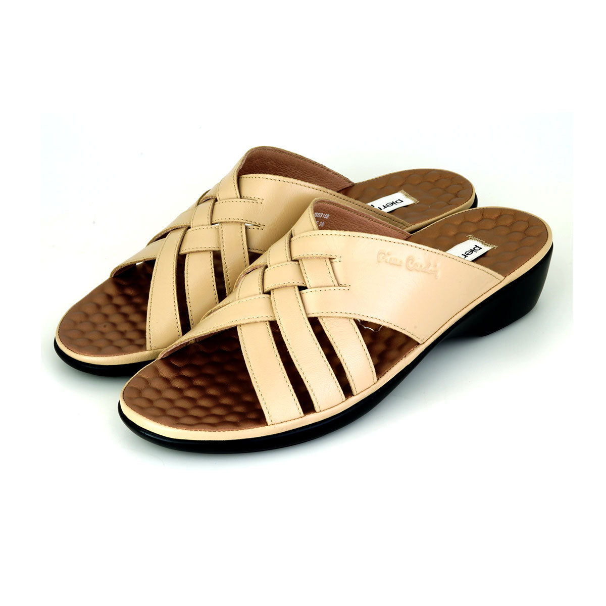 Pierre Cardin รองเท้าผู้หญิง รองเท้าแตะแบบลำลองหญิง รองเท้าส้นแบนแบบรัดส้น นุ่มสบาย ผลิตจากหนังแท้  ไซส์ 28SS158