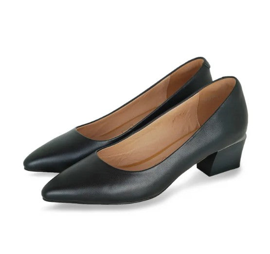 Pierre Cardin รองเท้าผู้หญิง รองเท้าส้นสูง รองเท้าหนังหุ้มส้น นุ่มสบาย ผลิตจากหนังแท้ สีดำ รุ่น 52AD149