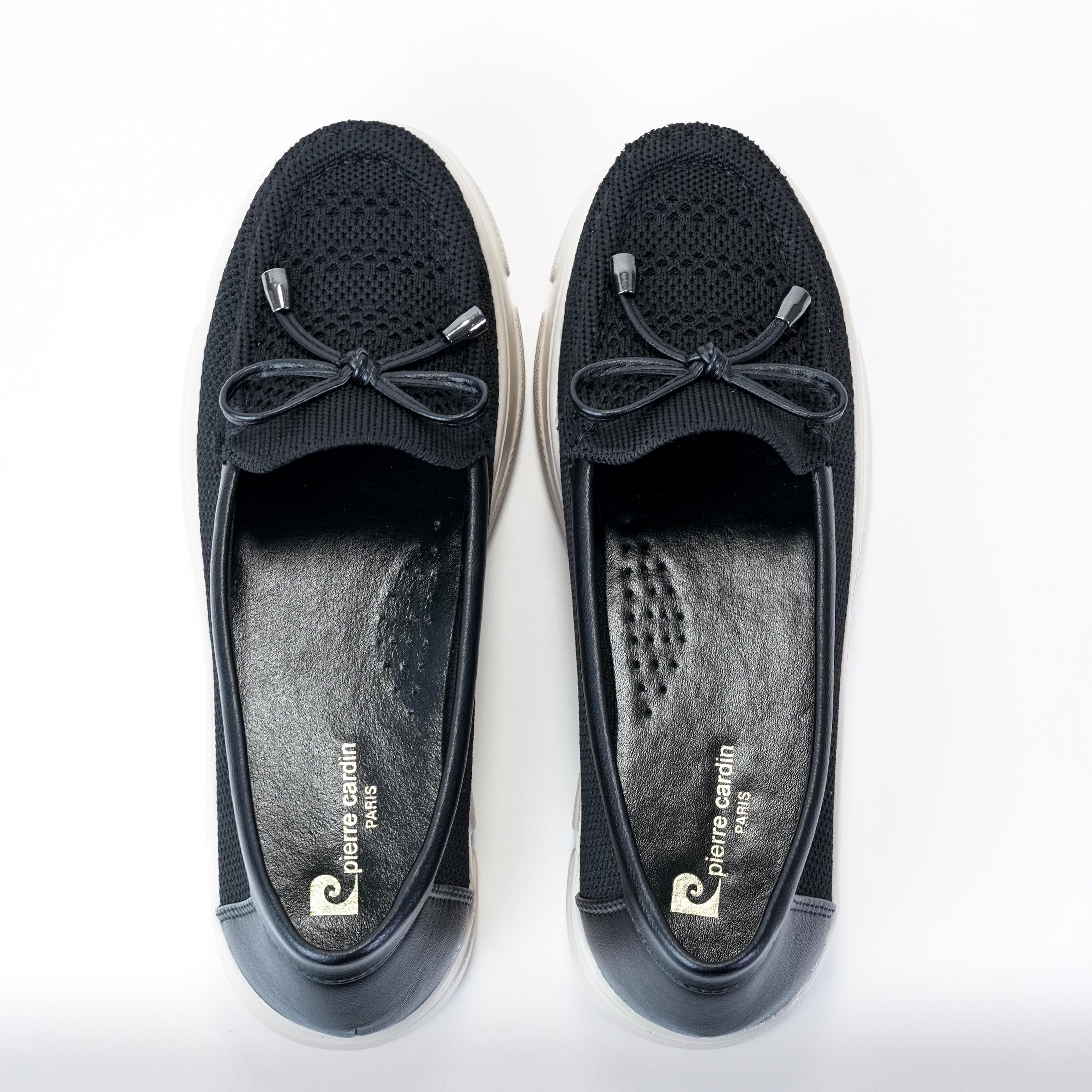 รองเท้า Loafer ผู้หญิง Pierre Cardin ผ้า Knit ผสมหนังสังเคราะห์ น้ำหนักเบา ระบายอากาศดี ใส่สบาย สไตล์โมเดิร์น – Women Shoes 55VD181