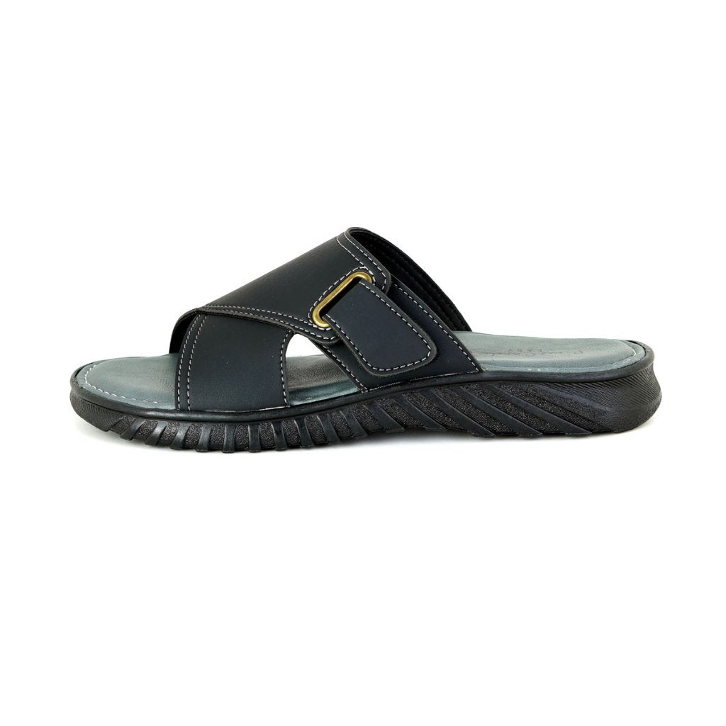 [Size 40-44] pierre cardin รองเท้าแตะผู้ชาย นุ่มสบาย ผลิตจากหนังสังเคราะห์ สีดำ รุ่น 83RS165